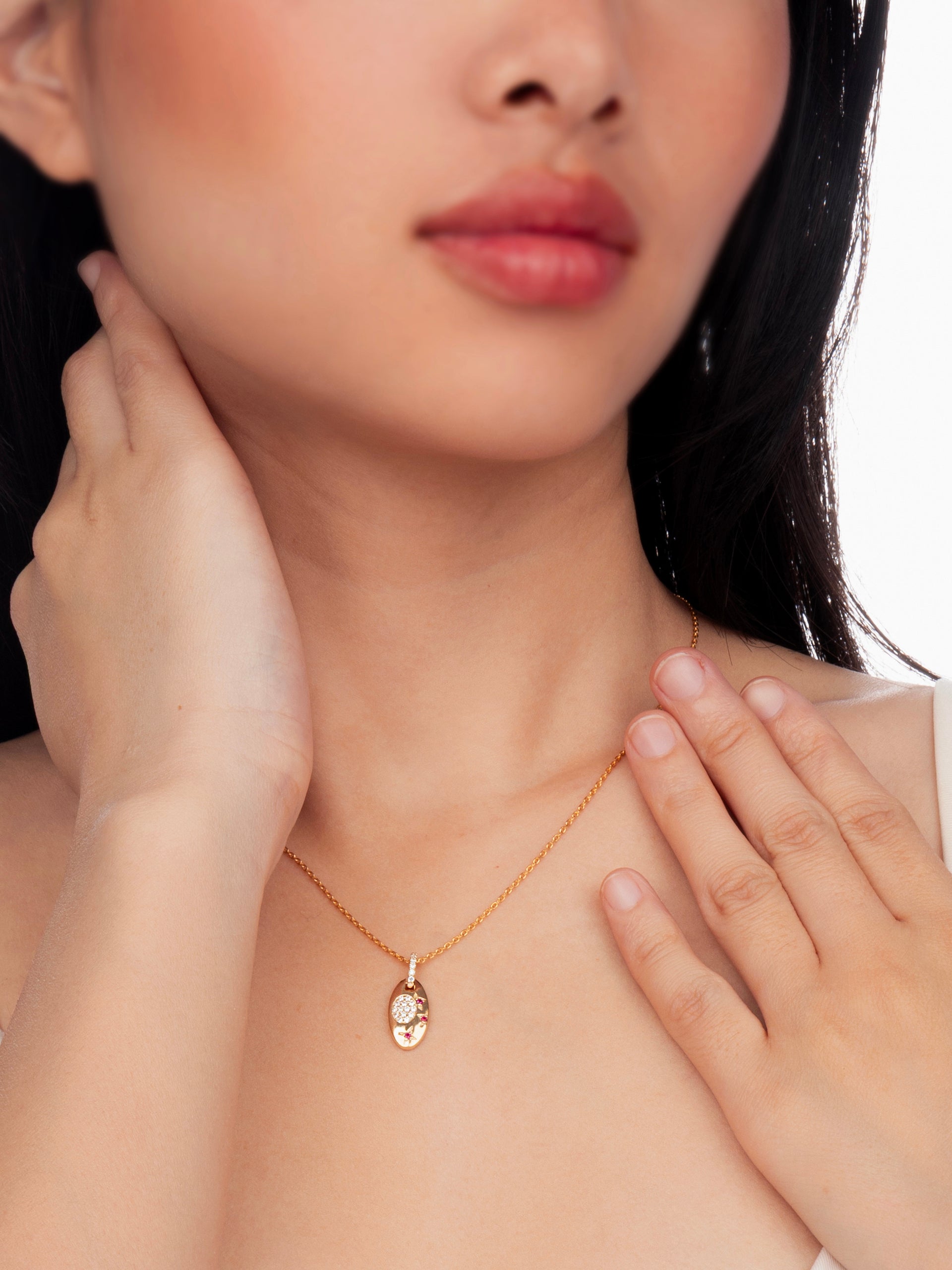 Filled Oval Pendant