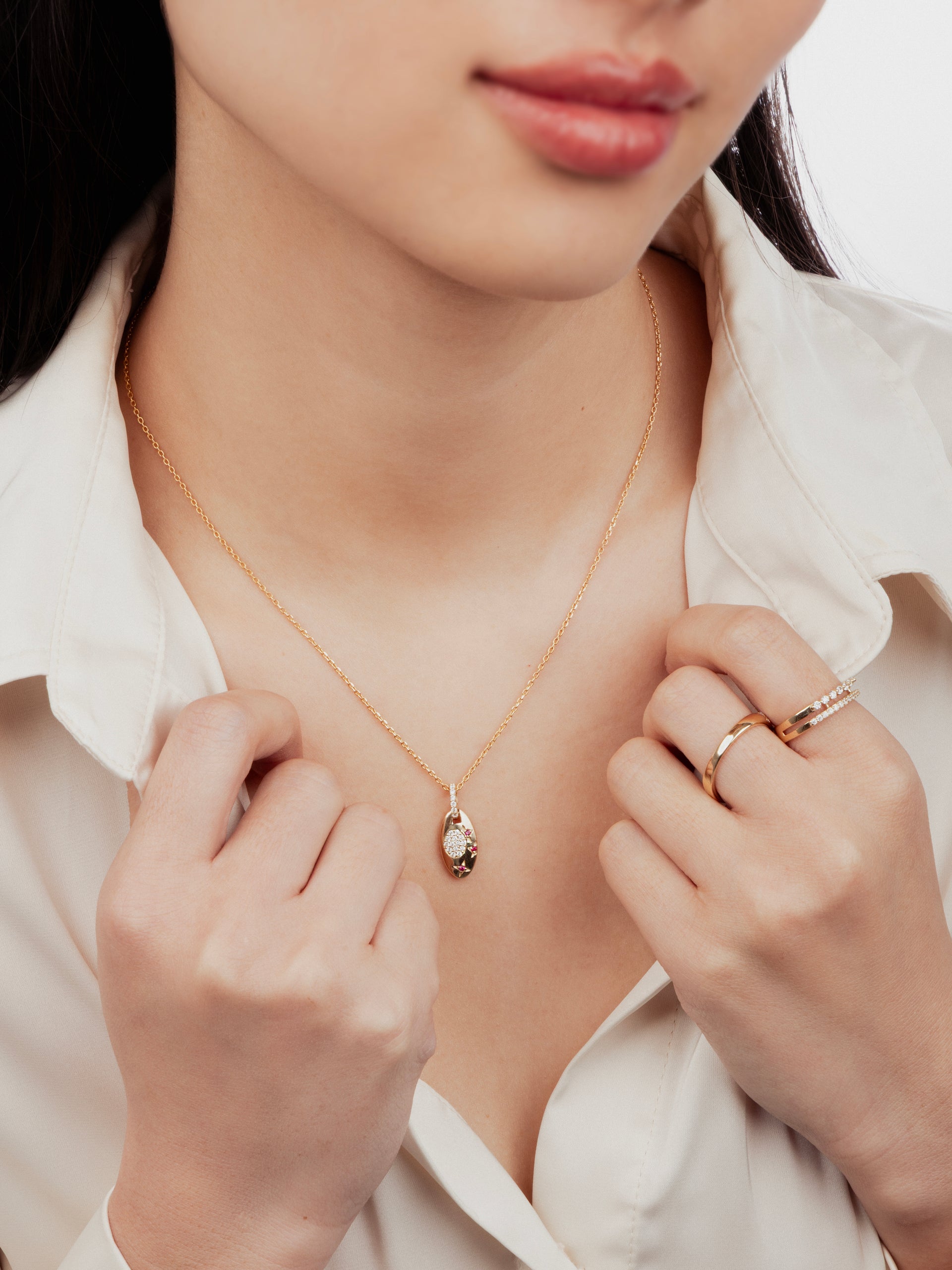 Filled Oval Pendant