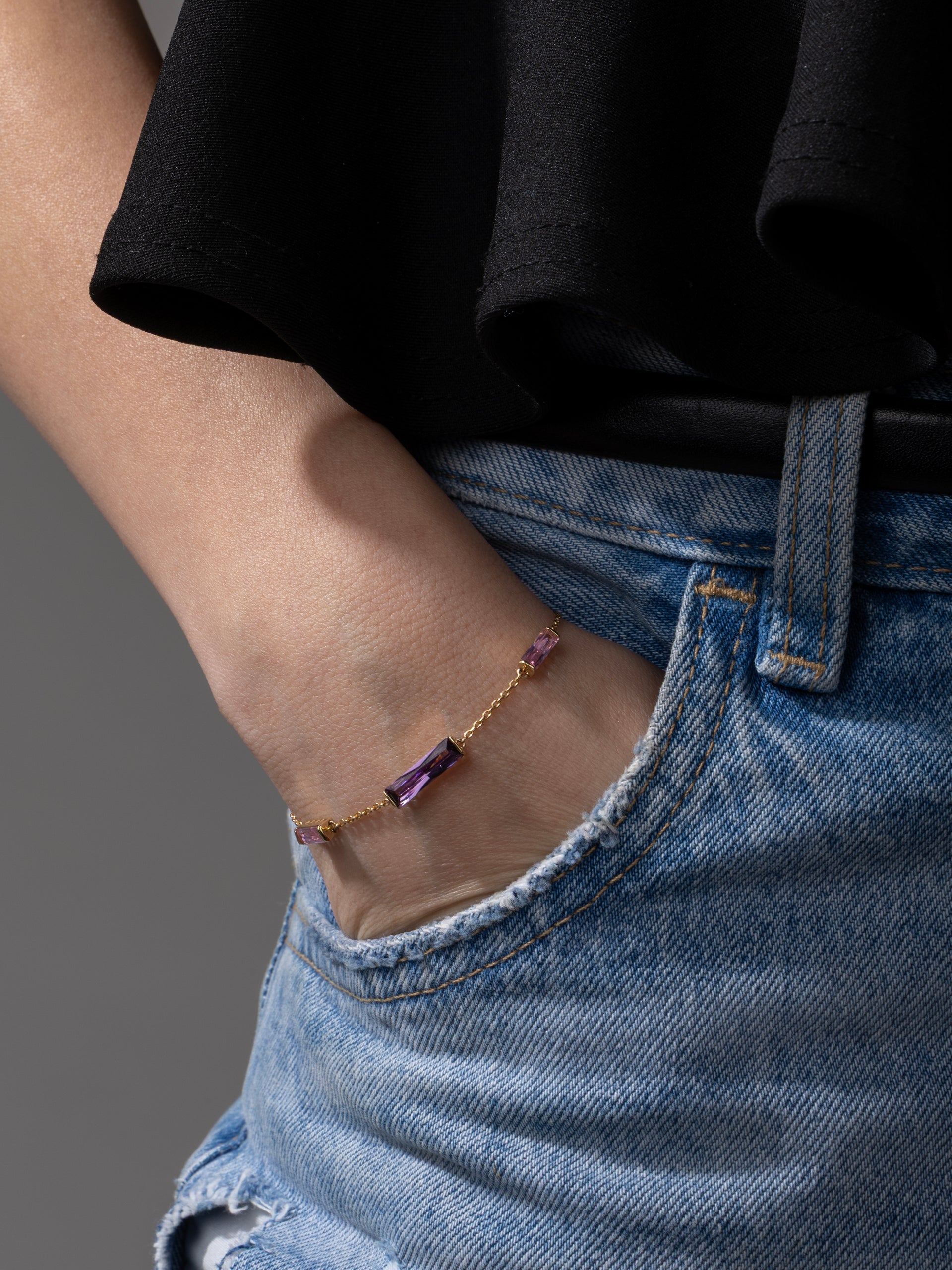 Soft Curve Bracelet