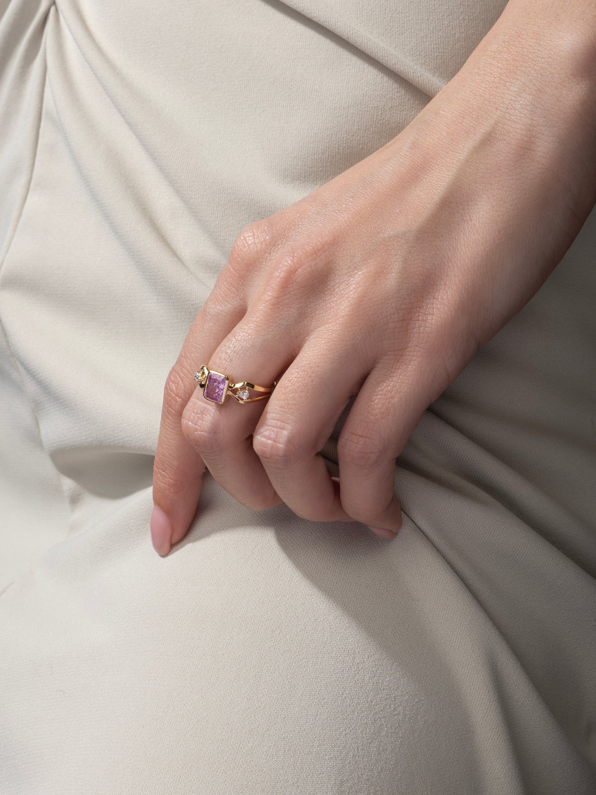 Emerald Focus Ring