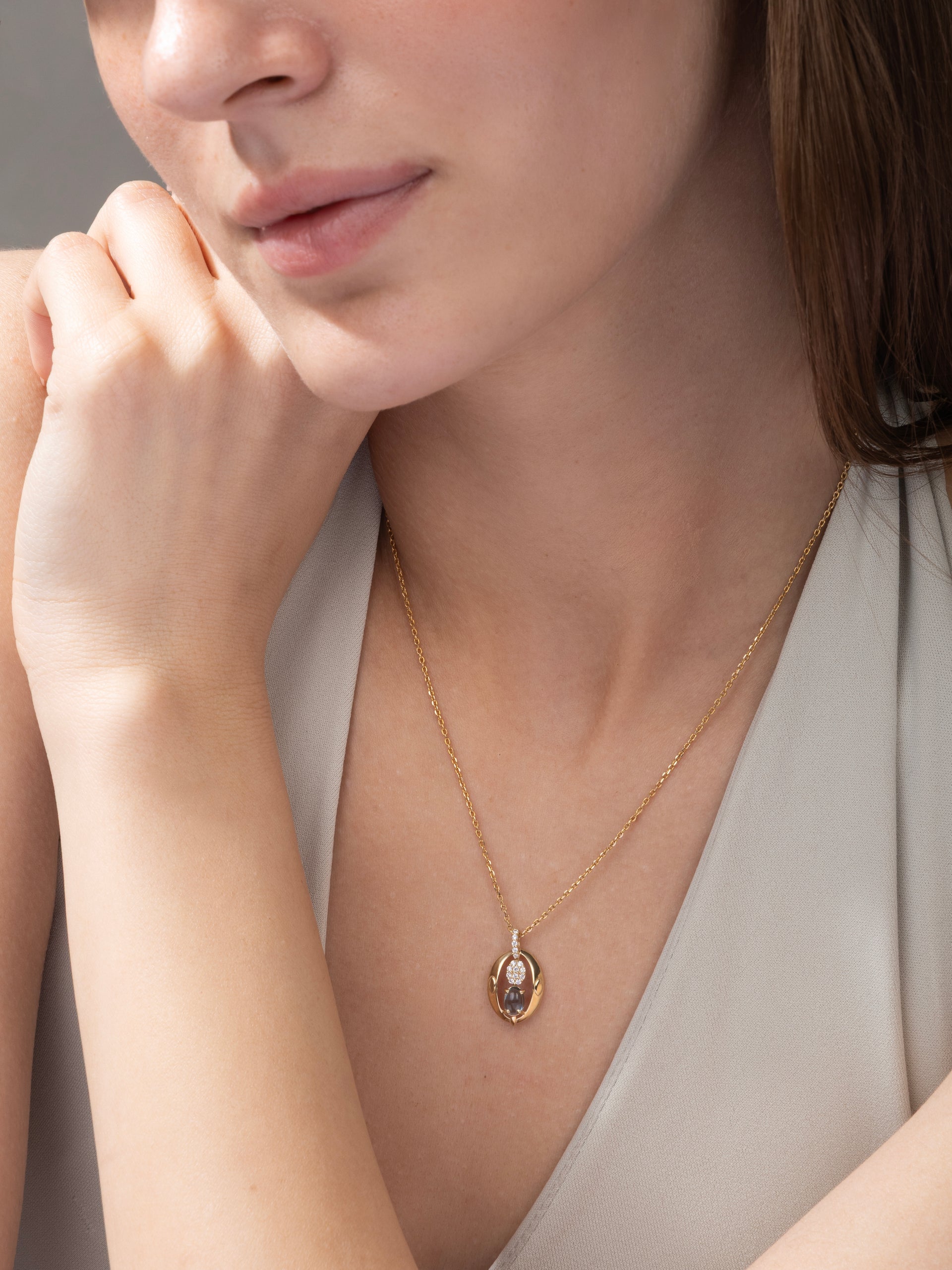 Double Focus Pendant