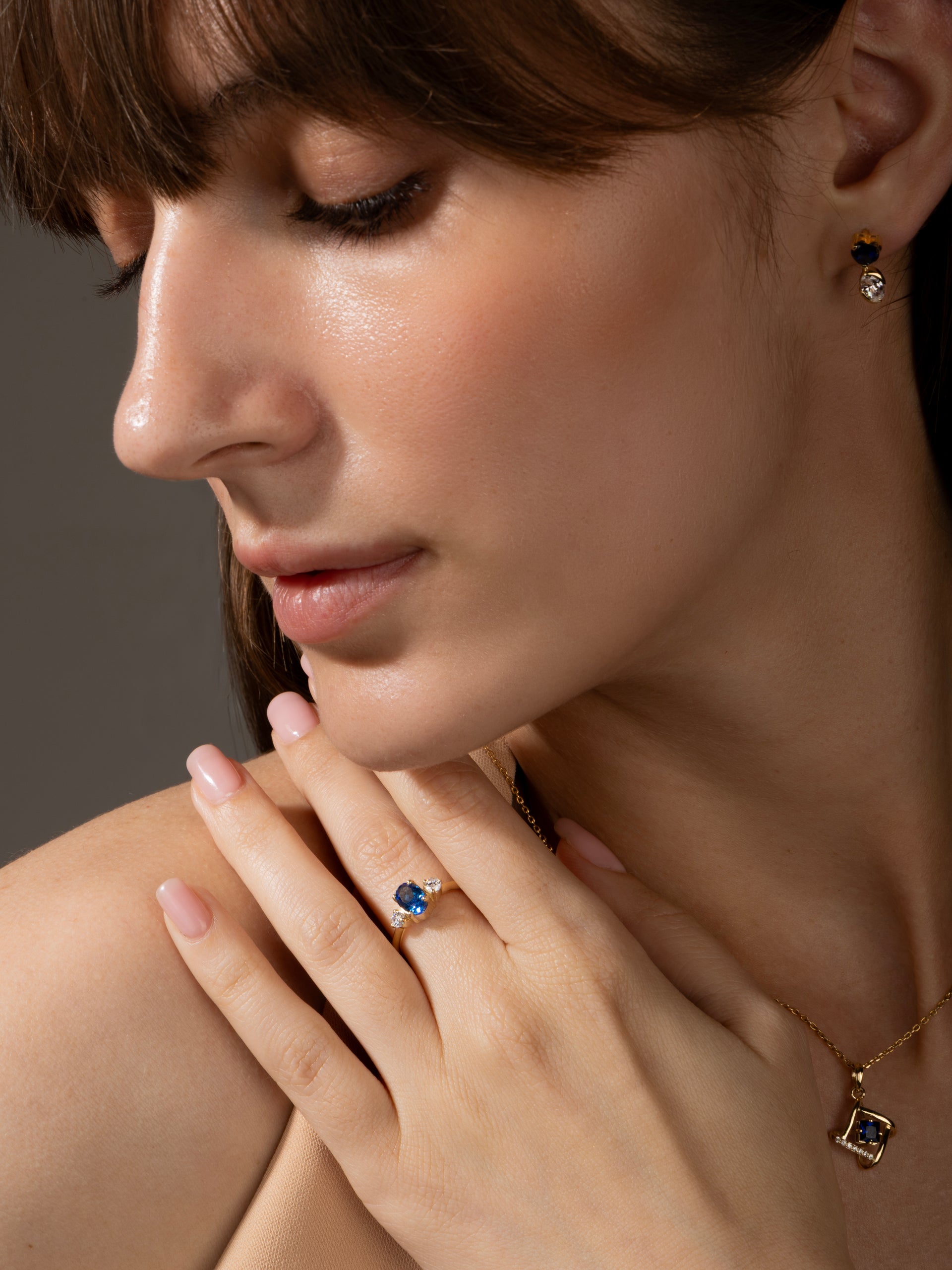 Clear Hold Ring